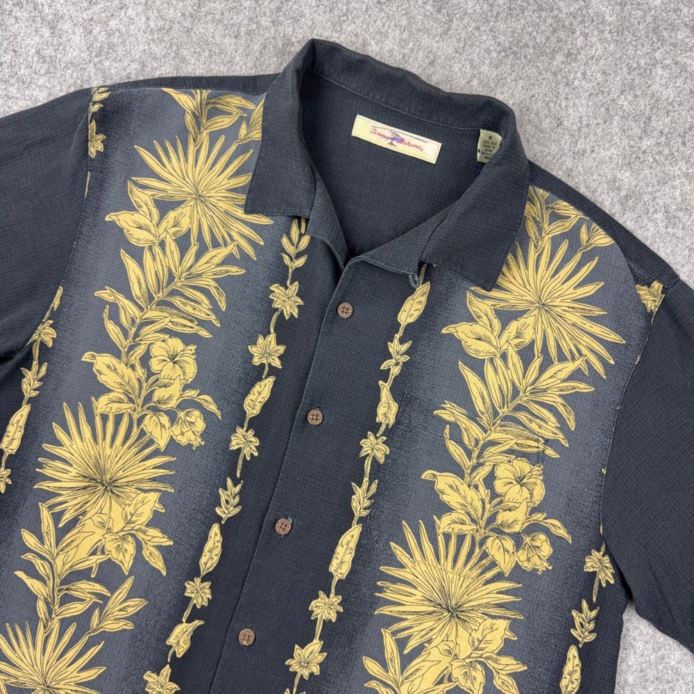 Tommy Bahama Shirt Mens Medium Black Gold Floral Silk Hawaiian Aloha Loop Collar